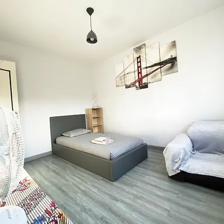 Jolie 2 Pieces Proche De La ! Appartement
