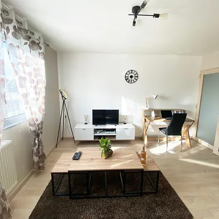 Jolie 2 Pieces Proche De La ! Appartement *